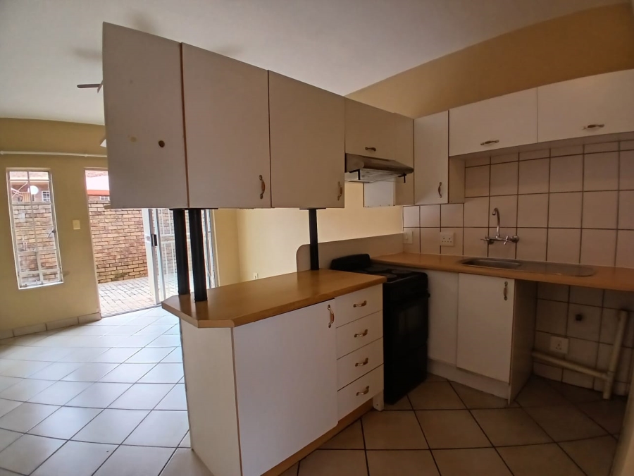 1 Bedroom Property for Sale in Highveld Gauteng