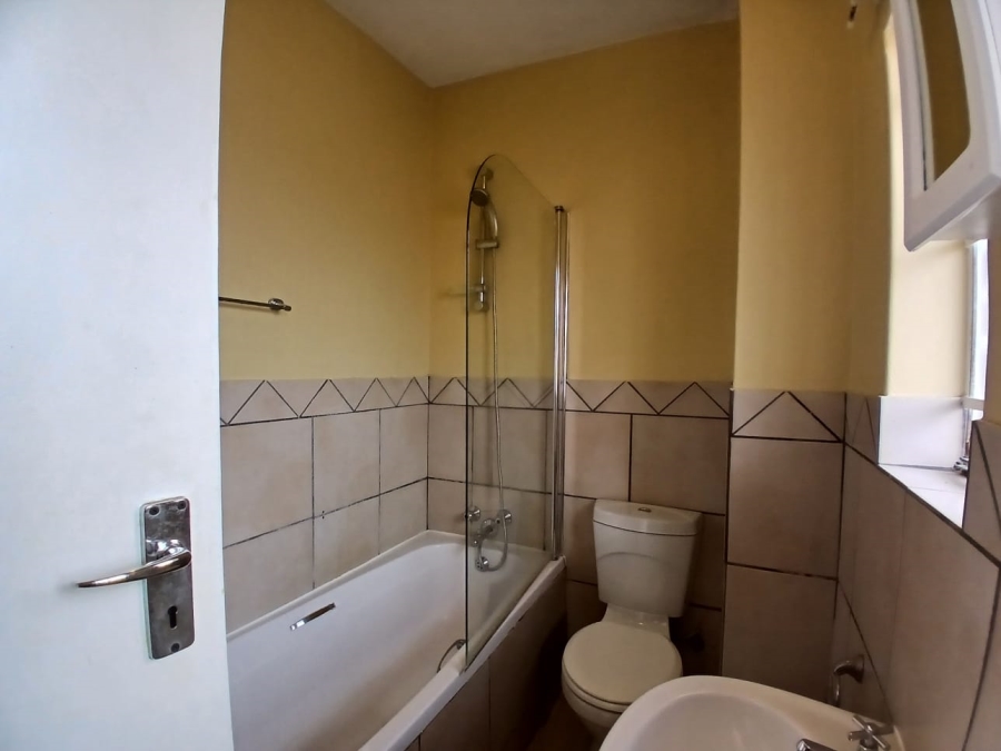 1 Bedroom Property for Sale in Highveld Gauteng