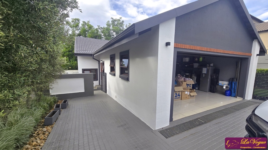 3 Bedroom Property for Sale in Olympus AH Gauteng