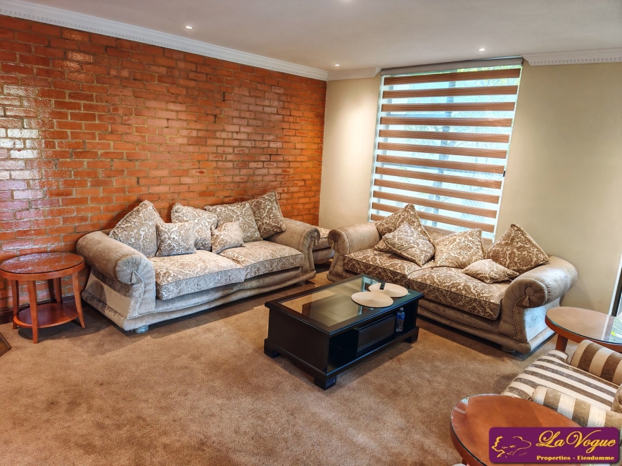 4 Bedroom Property for Sale in Blue Valley Golf Estate Gauteng