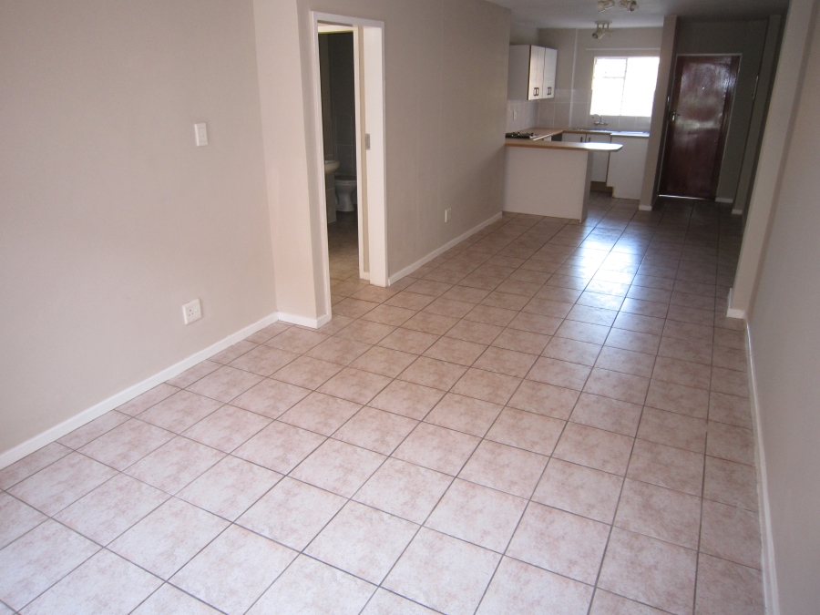 1 Bedroom Property for Sale in Die Hoewes Gauteng