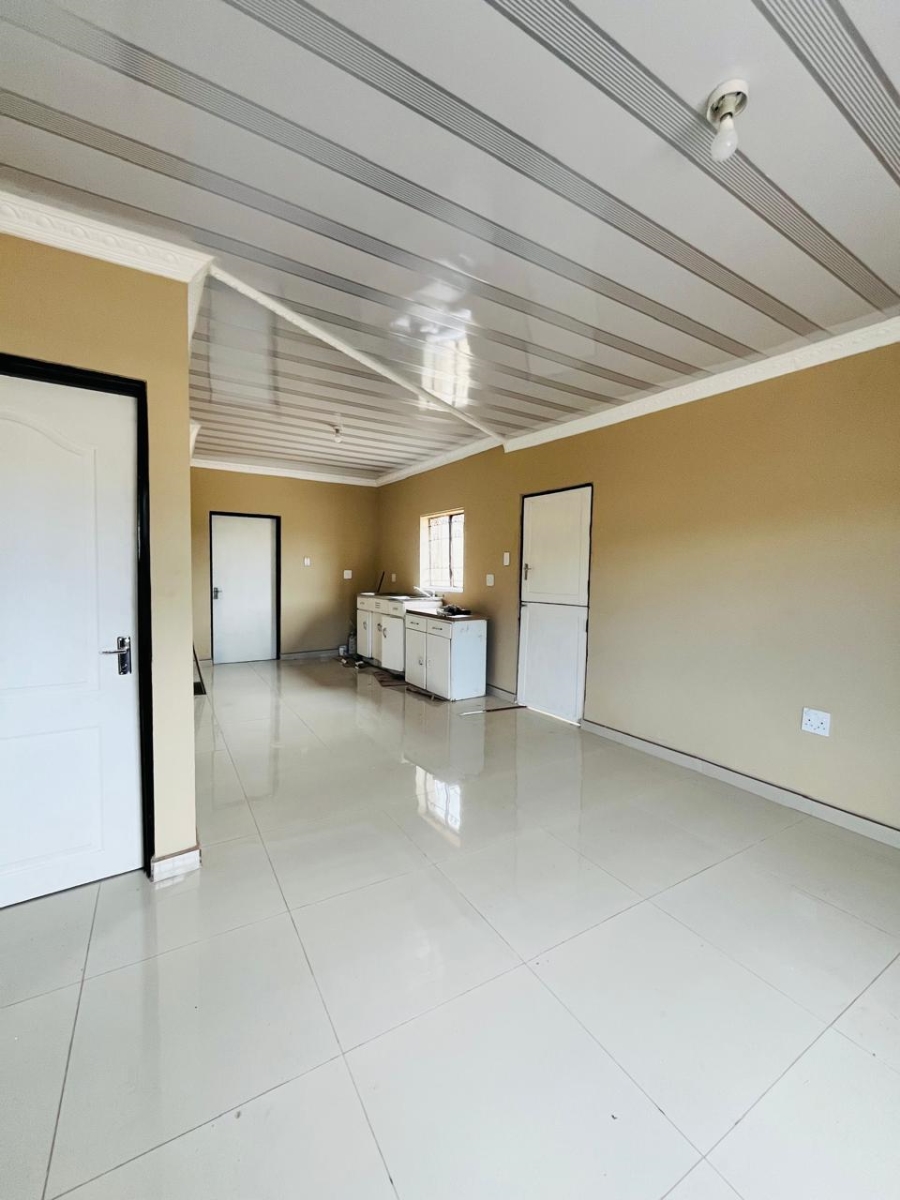 3 Bedroom Property for Sale in Zola Gauteng