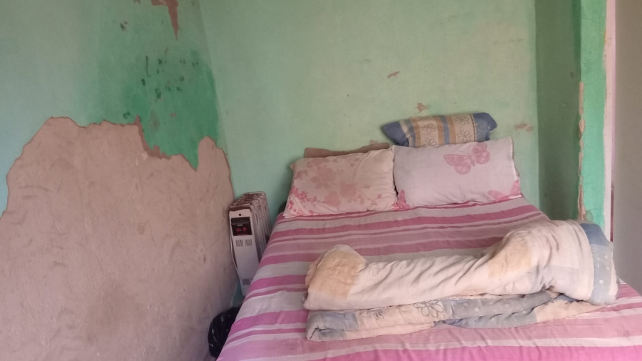 2 Bedroom Property for Sale in Chiawelo Gauteng