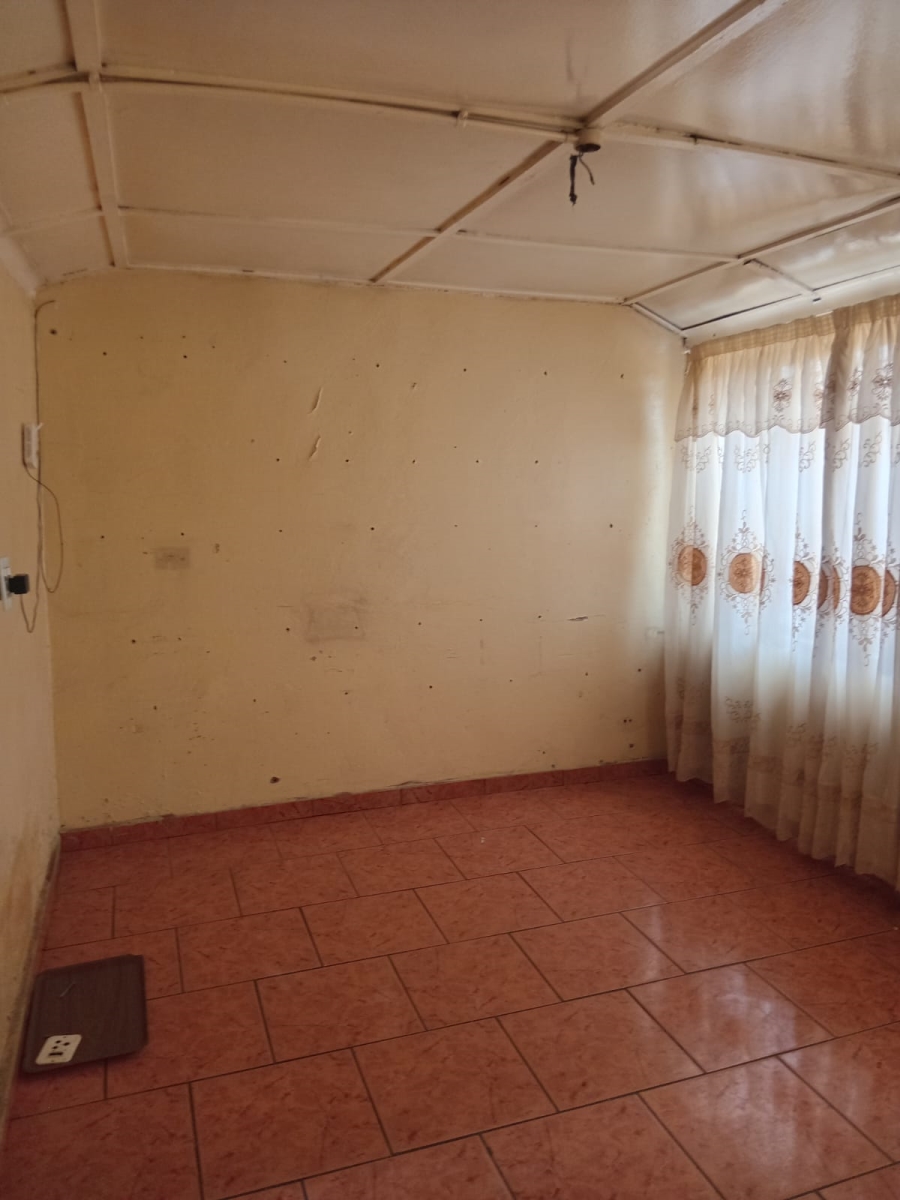 2 Bedroom Property for Sale in Senaoane Gauteng