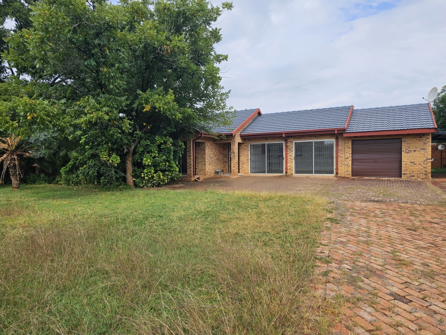 To Let 3 Bedroom Property for Rent in Montana Gauteng