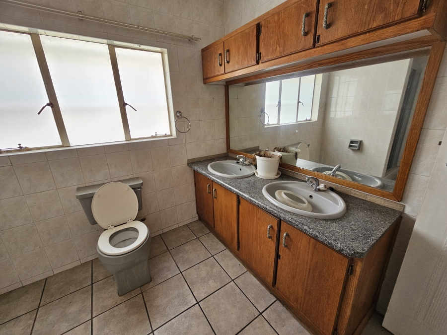 To Let 3 Bedroom Property for Rent in Montana Gauteng