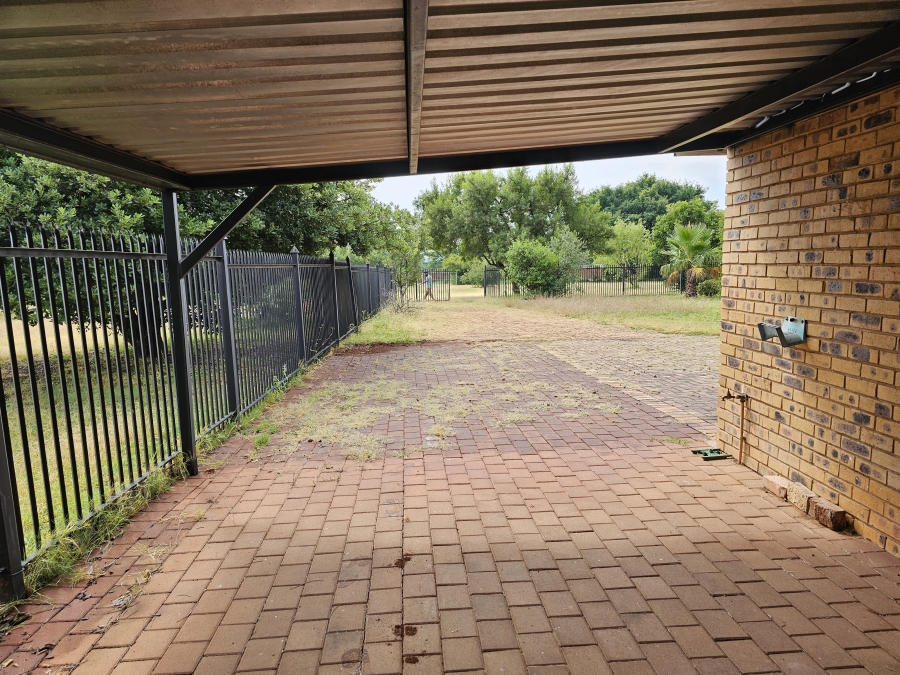 To Let 3 Bedroom Property for Rent in Montana Gauteng