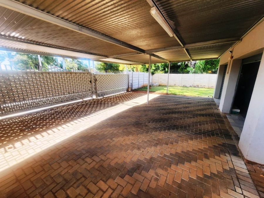 3 Bedroom Property for Sale in Sinoville Gauteng