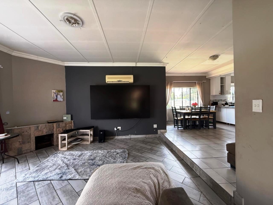 3 Bedroom Property for Sale in Sinoville Gauteng