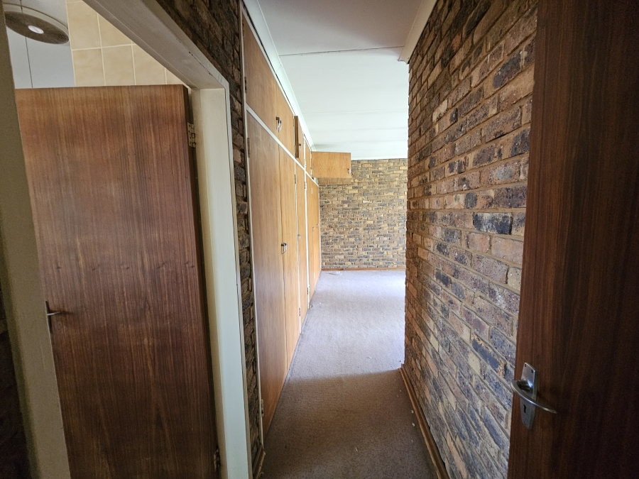 To Let 4 Bedroom Property for Rent in Montana Gauteng