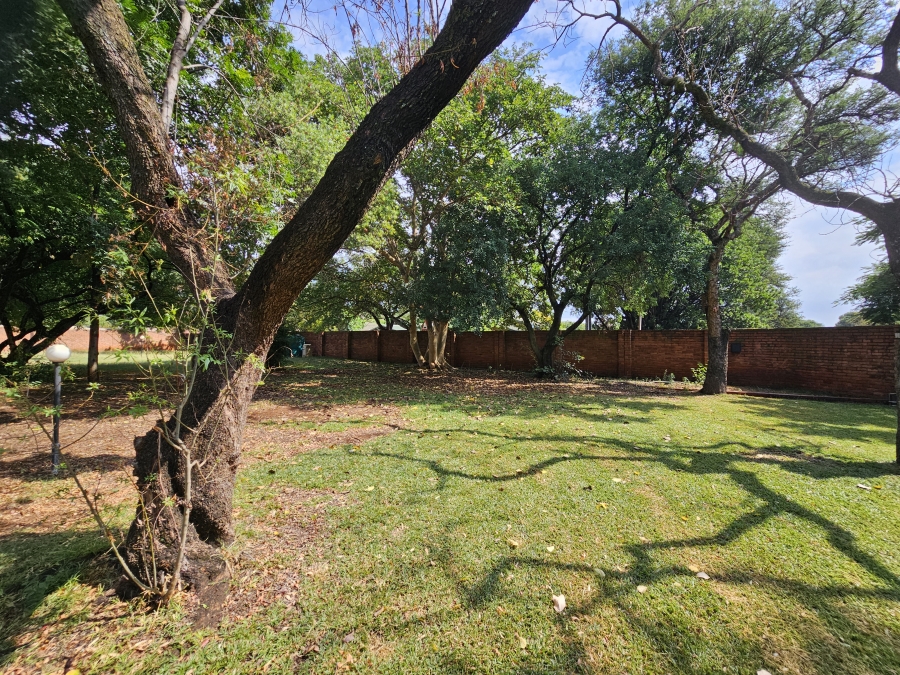 To Let 4 Bedroom Property for Rent in Montana Gauteng