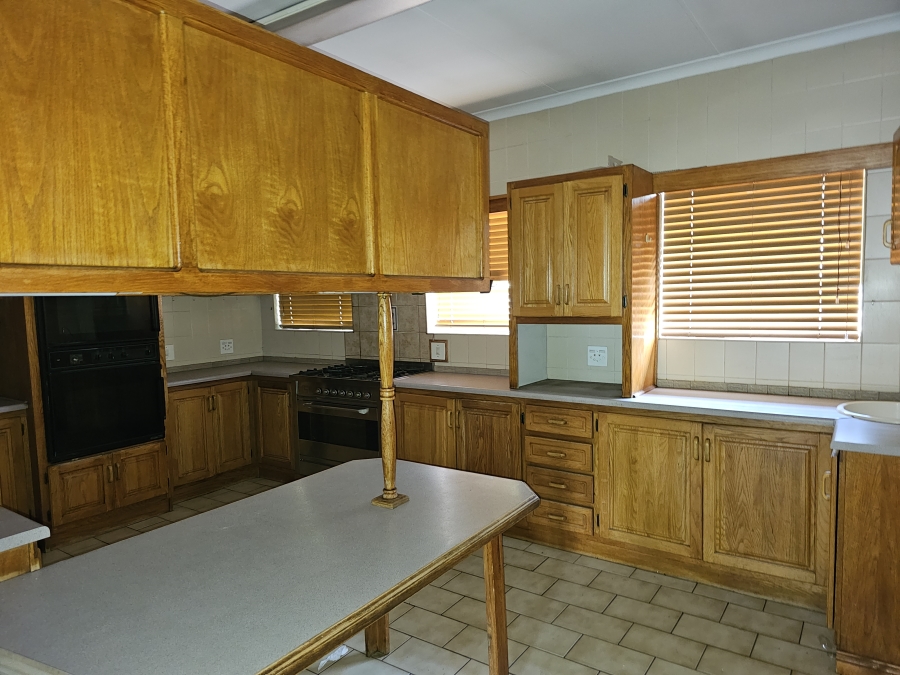 To Let 4 Bedroom Property for Rent in Montana Gauteng