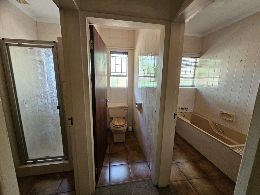 To Let 4 Bedroom Property for Rent in Montana Gauteng