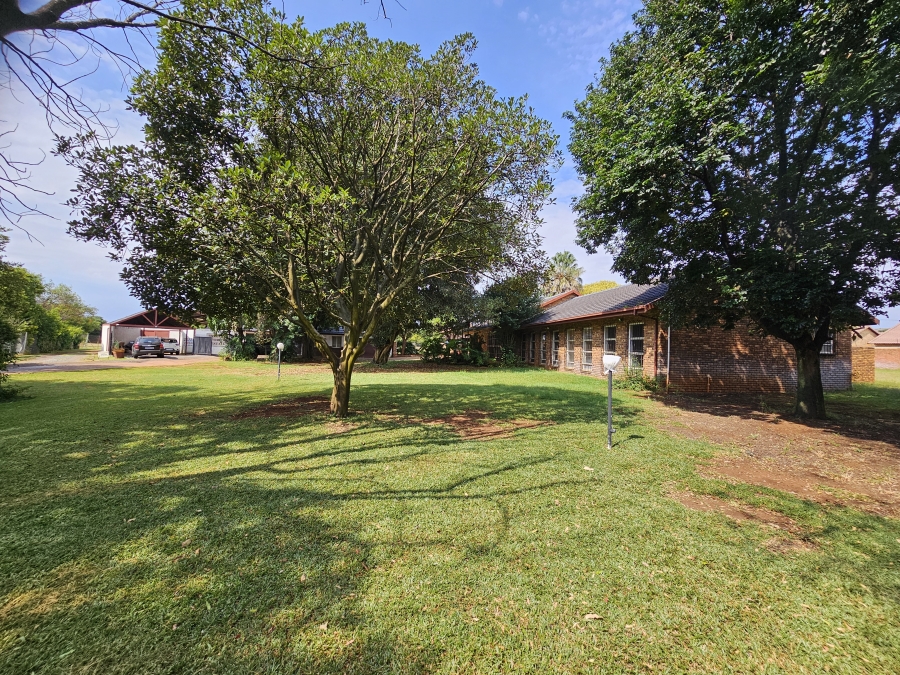 To Let 4 Bedroom Property for Rent in Montana Gauteng