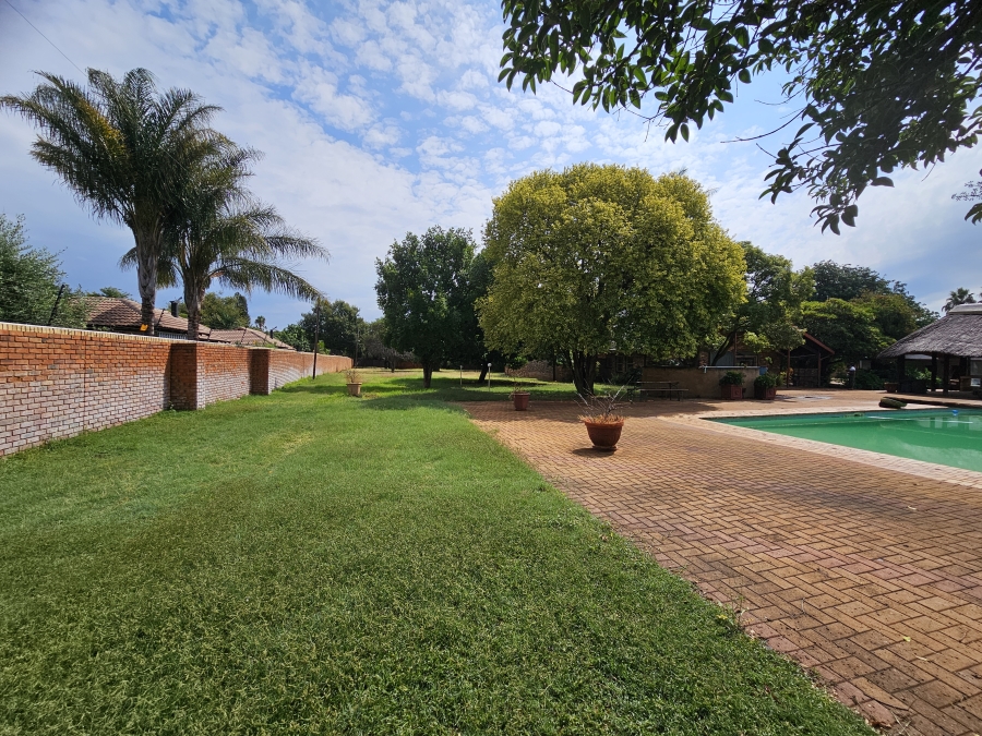 To Let 4 Bedroom Property for Rent in Montana Gauteng