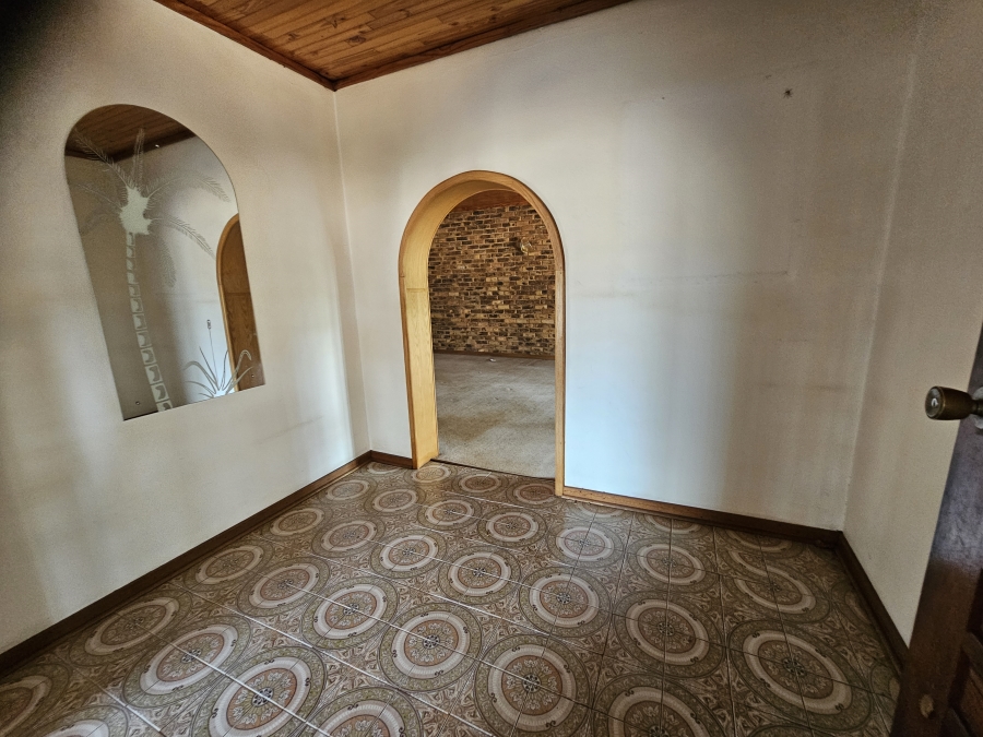 To Let 4 Bedroom Property for Rent in Montana Gauteng