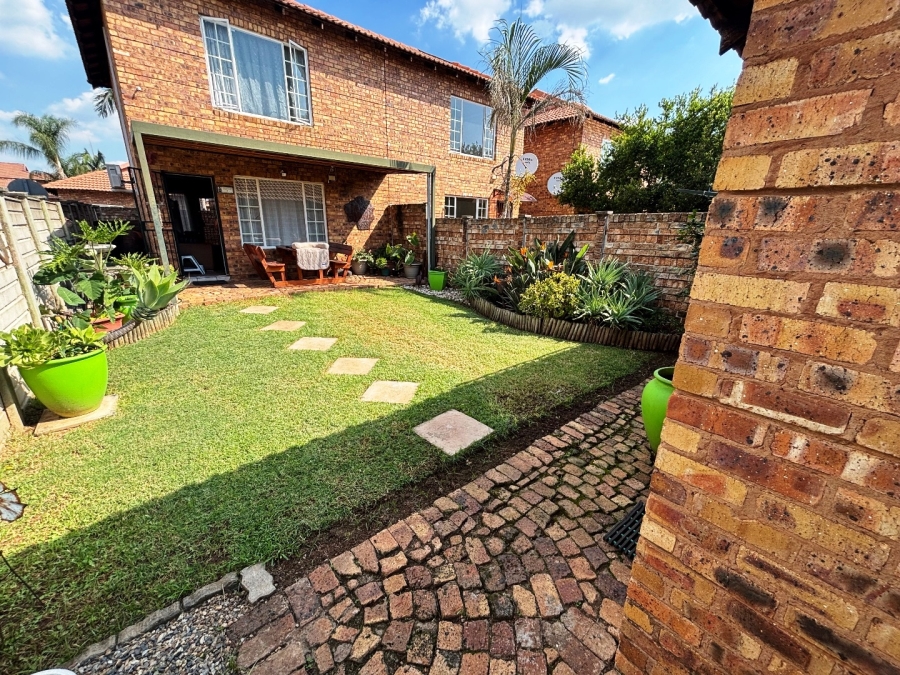 2 Bedroom Property for Sale in Annlin Gauteng