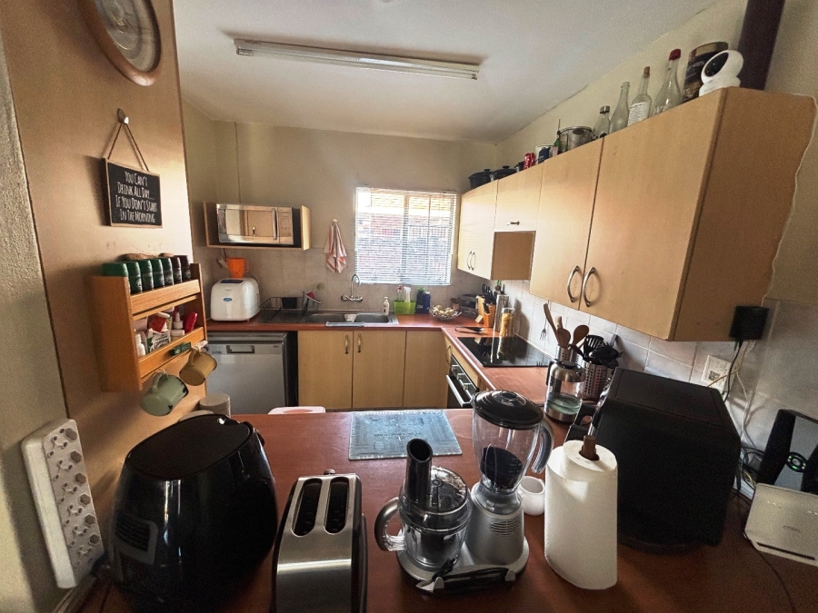 2 Bedroom Property for Sale in Annlin Gauteng