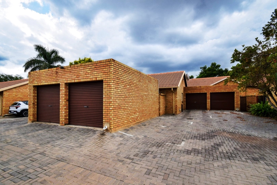 3 Bedroom Property for Sale in Sinoville Gauteng