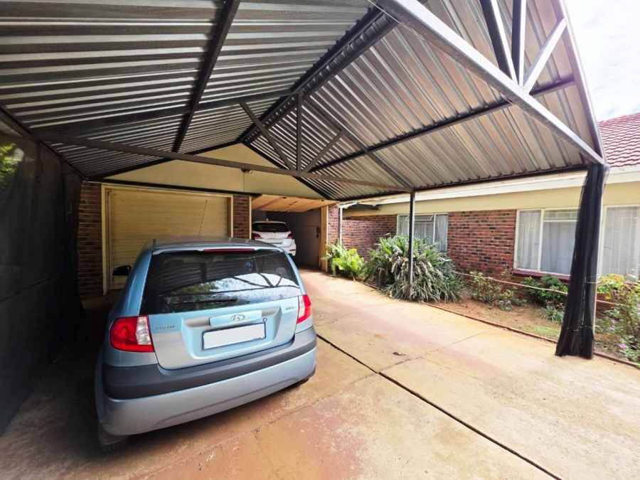 3 Bedroom Property for Sale in Sinoville Gauteng