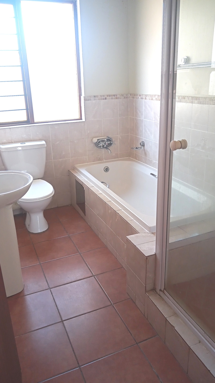 To Let 2 Bedroom Property for Rent in Montana Tuine Gauteng