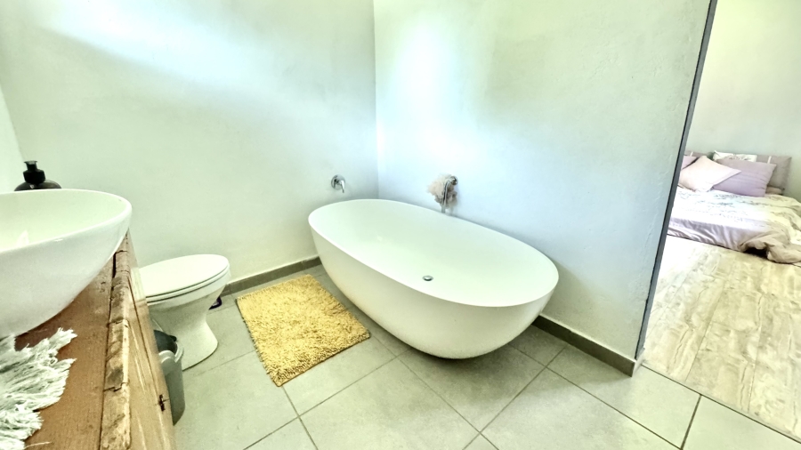 6 Bedroom Property for Sale in Monument Park Gauteng