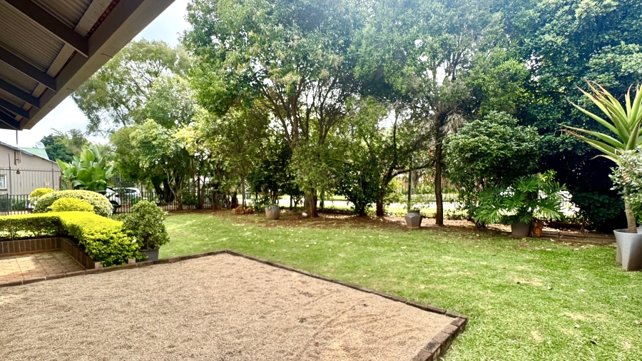 6 Bedroom Property for Sale in Monument Park Gauteng