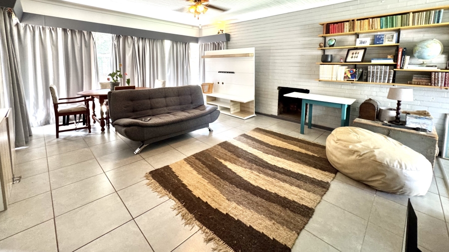 6 Bedroom Property for Sale in Monument Park Gauteng