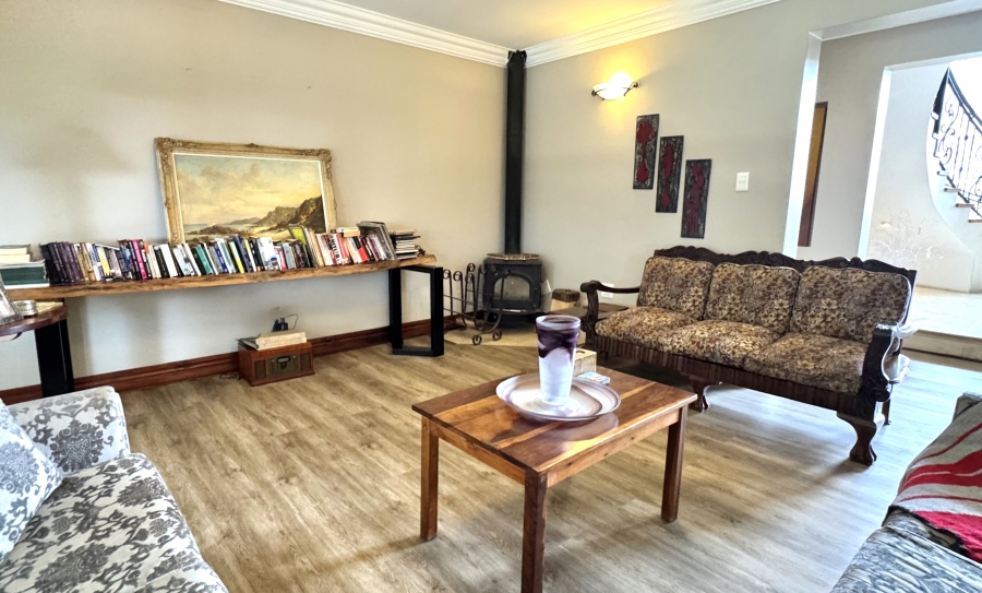 6 Bedroom Property for Sale in Olympus Gauteng