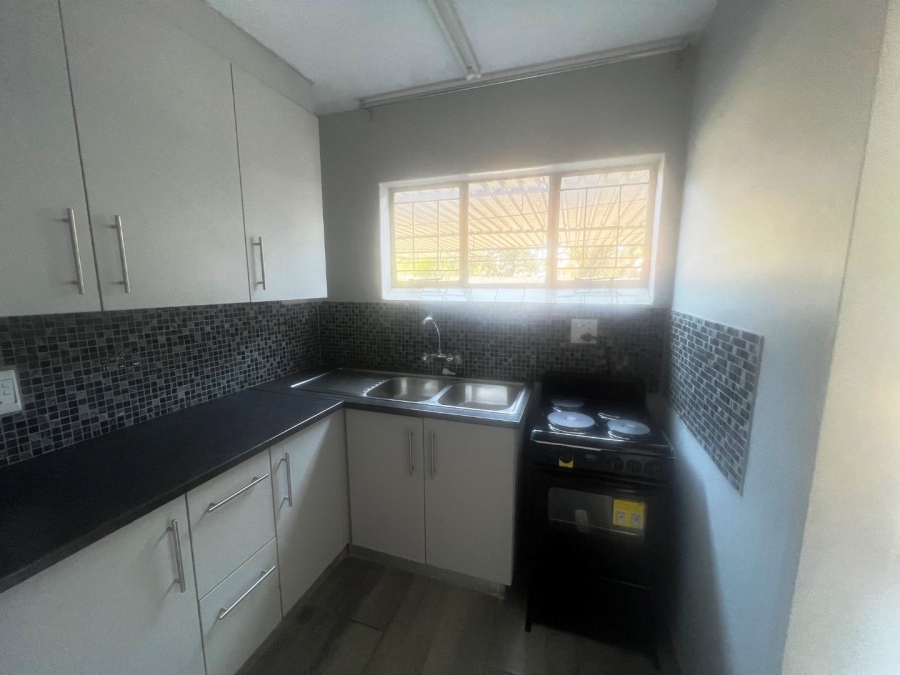 2 Bedroom Property for Sale in Roseville Gauteng
