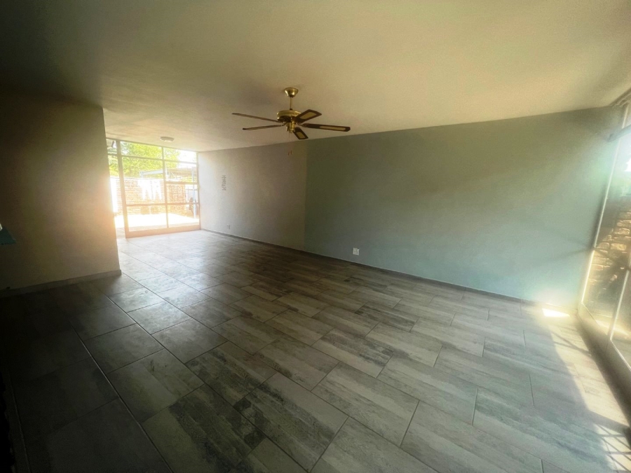 2 Bedroom Property for Sale in Roseville Gauteng