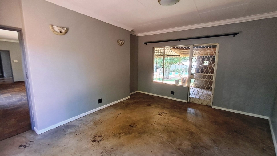 4 Bedroom Property for Sale in Meyerspark Gauteng