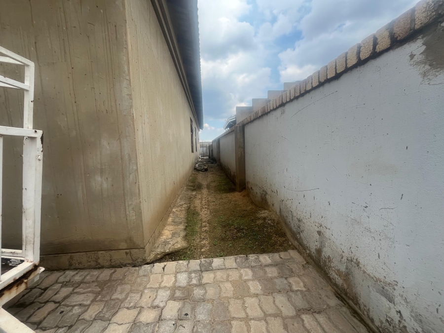 To Let 2 Bedroom Property for Rent in Bophelong Gauteng