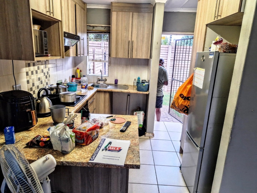 2 Bedroom Property for Sale in The Orchards Gauteng