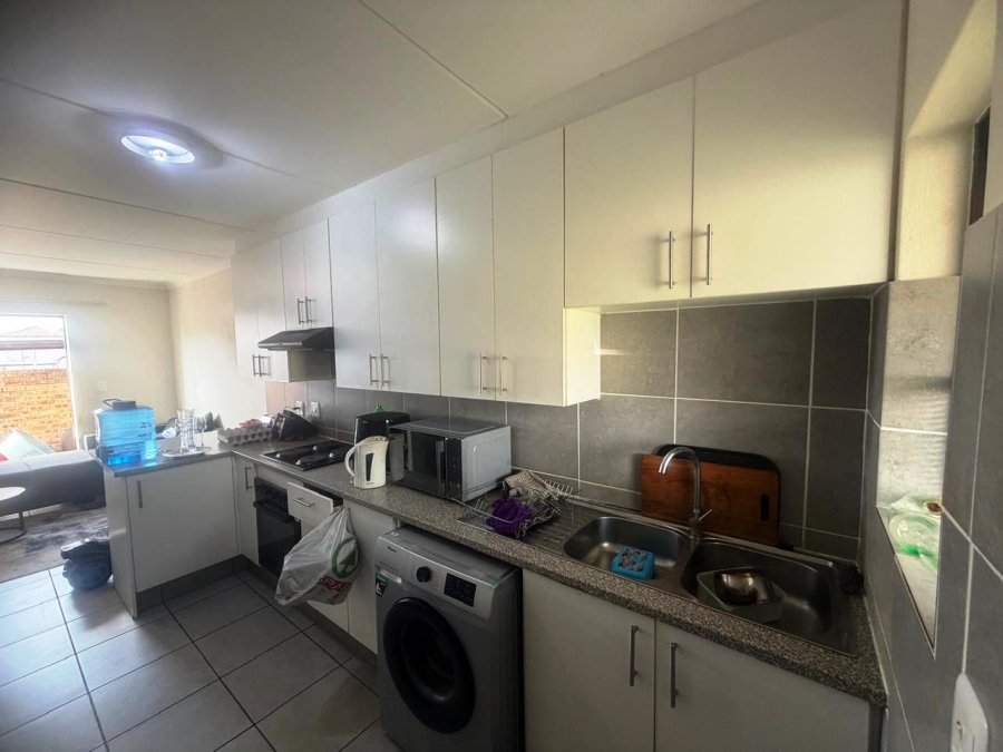 2 Bedroom Property for Sale in Chantelle Gauteng