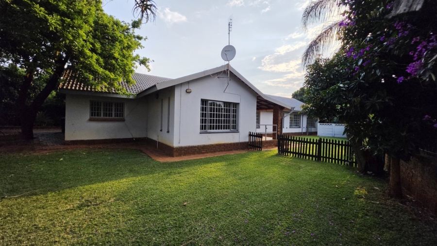 4 Bedroom Property for Sale in Magalieskruin Gauteng
