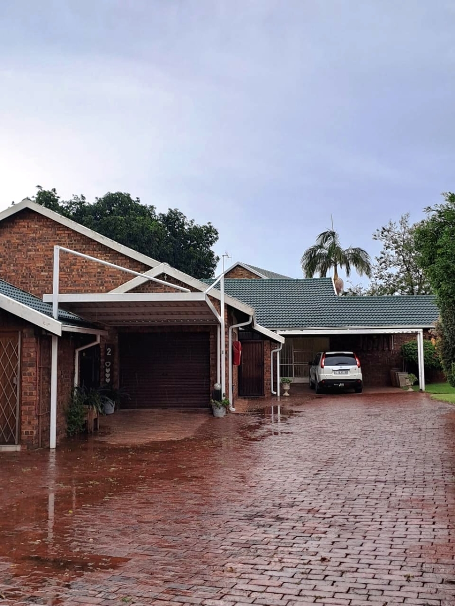 4 Bedroom Property for Sale in Wonderboom Gauteng