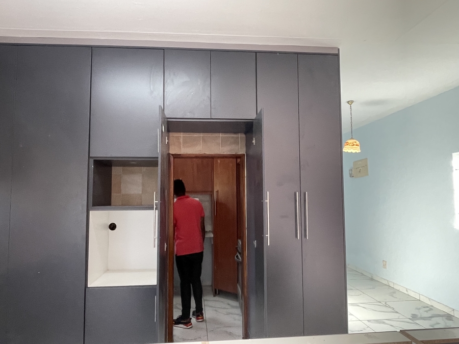 To Let 3 Bedroom Property for Rent in Glen Austin AH Gauteng