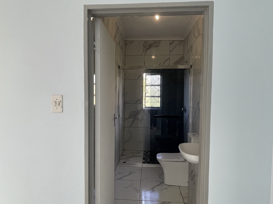To Let 3 Bedroom Property for Rent in Glen Austin AH Gauteng