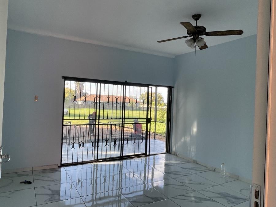 To Let 3 Bedroom Property for Rent in Glen Austin AH Gauteng