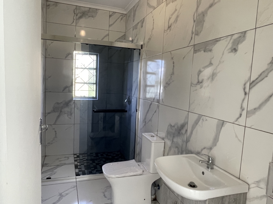 To Let 3 Bedroom Property for Rent in Glen Austin AH Gauteng