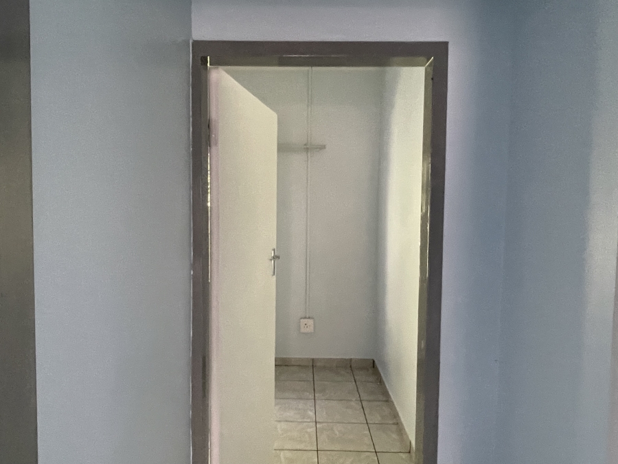 To Let 3 Bedroom Property for Rent in Glen Austin AH Gauteng