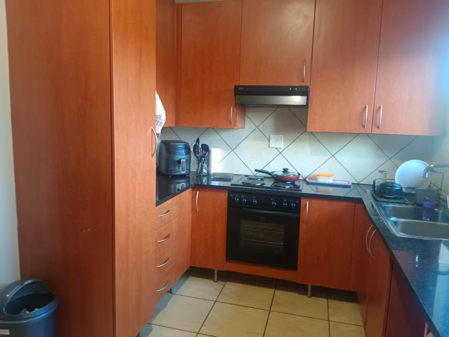 To Let 3 Bedroom Property for Rent in New Redruth Gauteng
