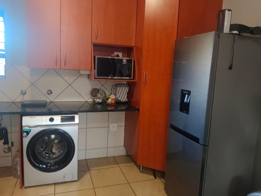 To Let 3 Bedroom Property for Rent in New Redruth Gauteng