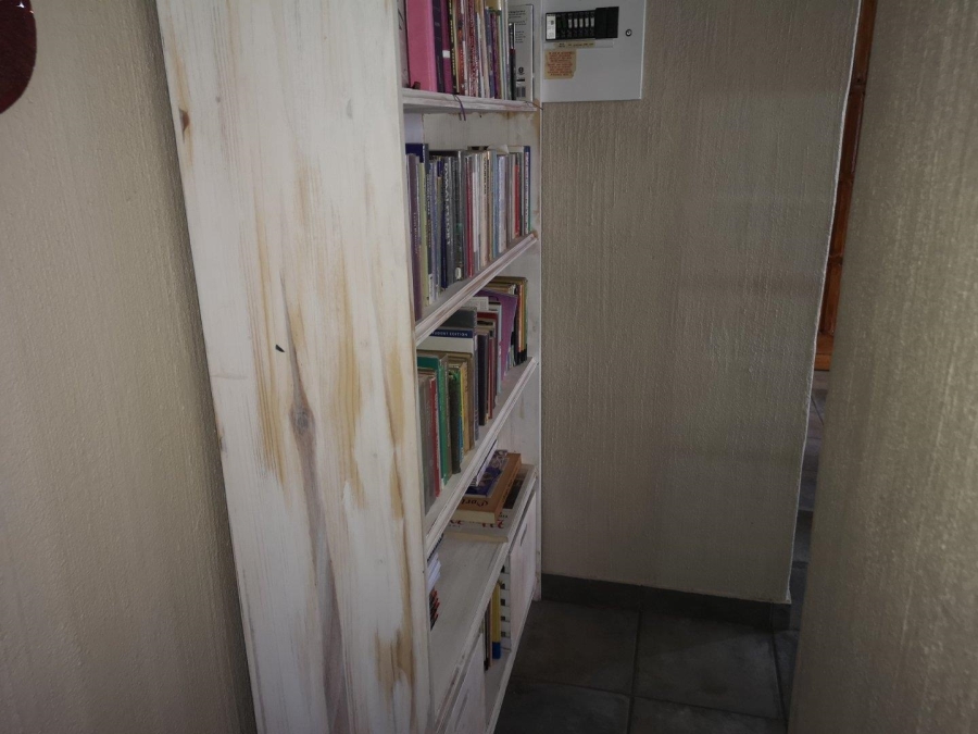 To Let 2 Bedroom Property for Rent in Brackenhurst Gauteng