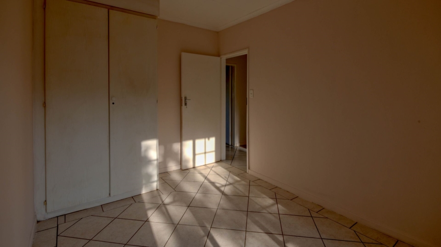 To Let 2 Bedroom Property for Rent in Faerie Glen Gauteng