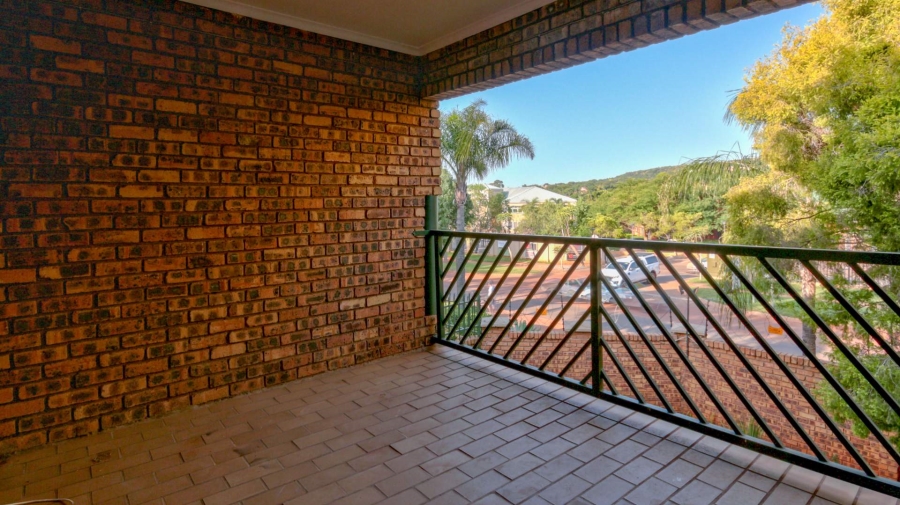 To Let 2 Bedroom Property for Rent in Faerie Glen Gauteng