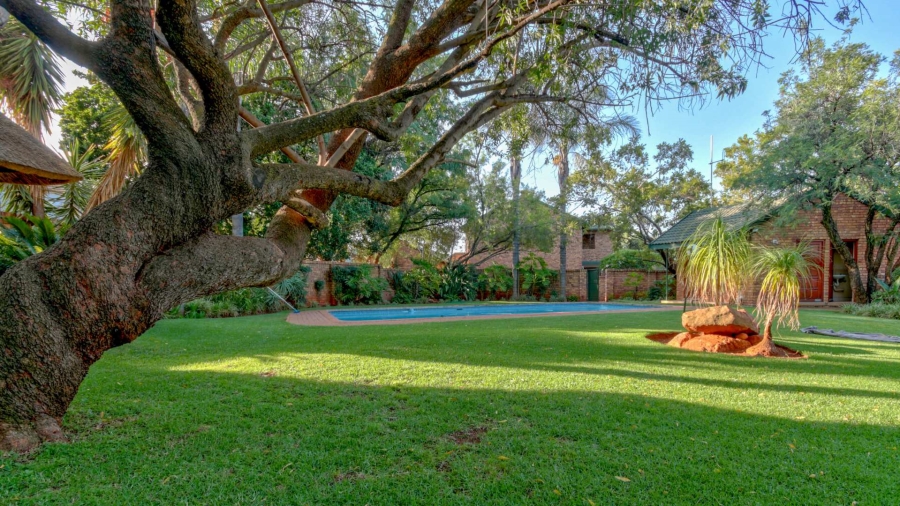 To Let 2 Bedroom Property for Rent in Faerie Glen Gauteng