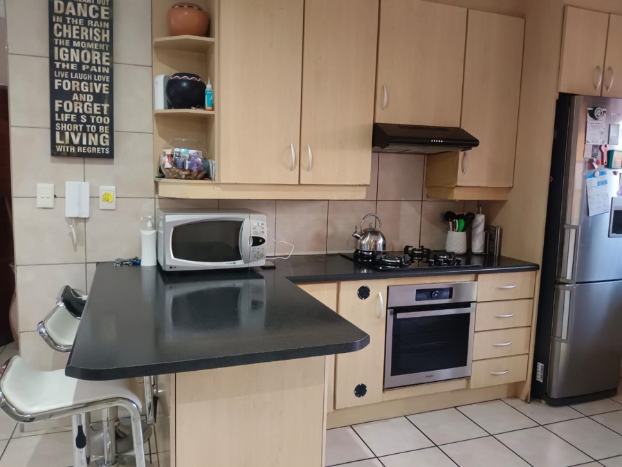 To Let 3 Bedroom Property for Rent in Elandshaven Gauteng