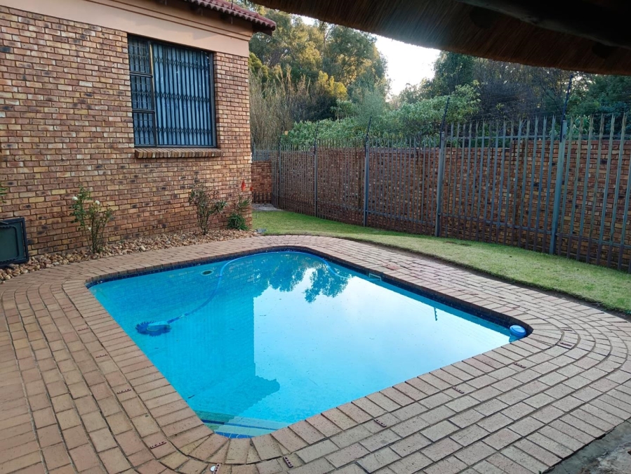 To Let 3 Bedroom Property for Rent in Elandshaven Gauteng